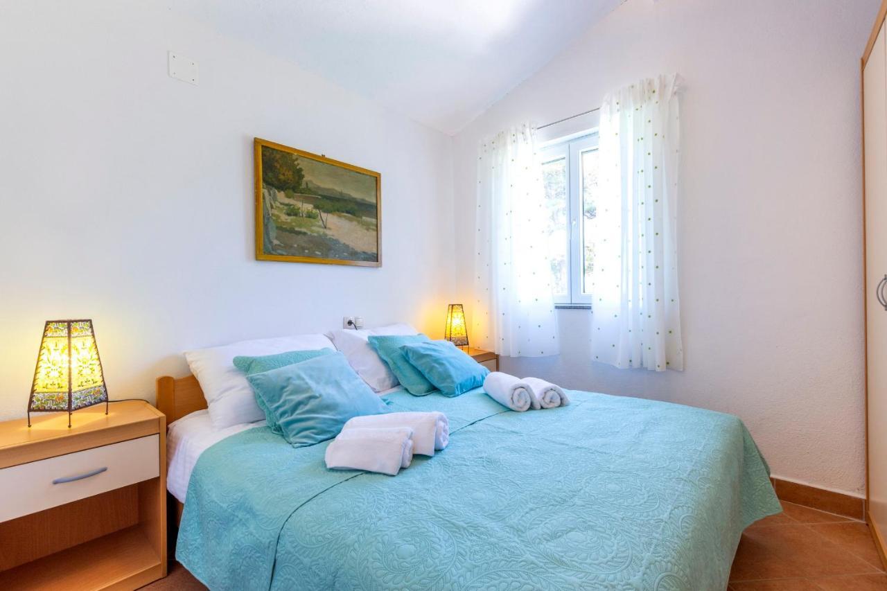 Janus Apartments Jelsa  Exterior photo