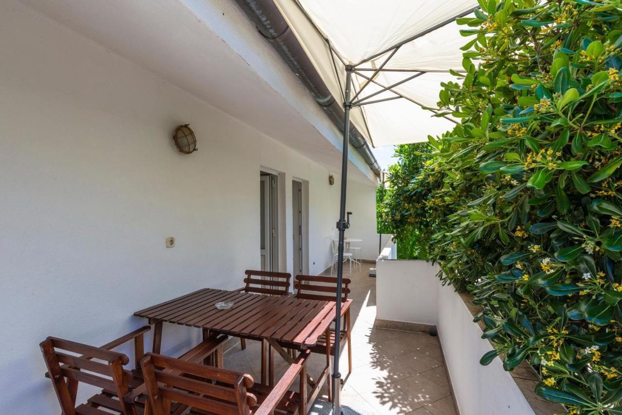 Janus Apartments Jelsa  Exterior photo